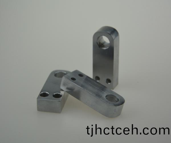 銑牀(chuang)在加工(gong)過程(cheng)中會遇(yu)到(dao)哪(na)些安全問(wen)題